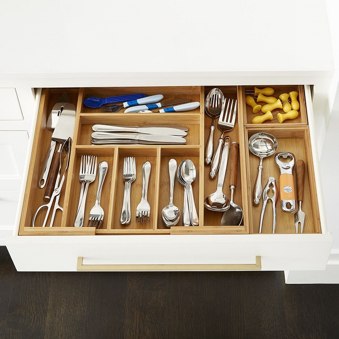 organize kitchen drawer