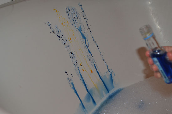 Will food coloring stain a bathtub?