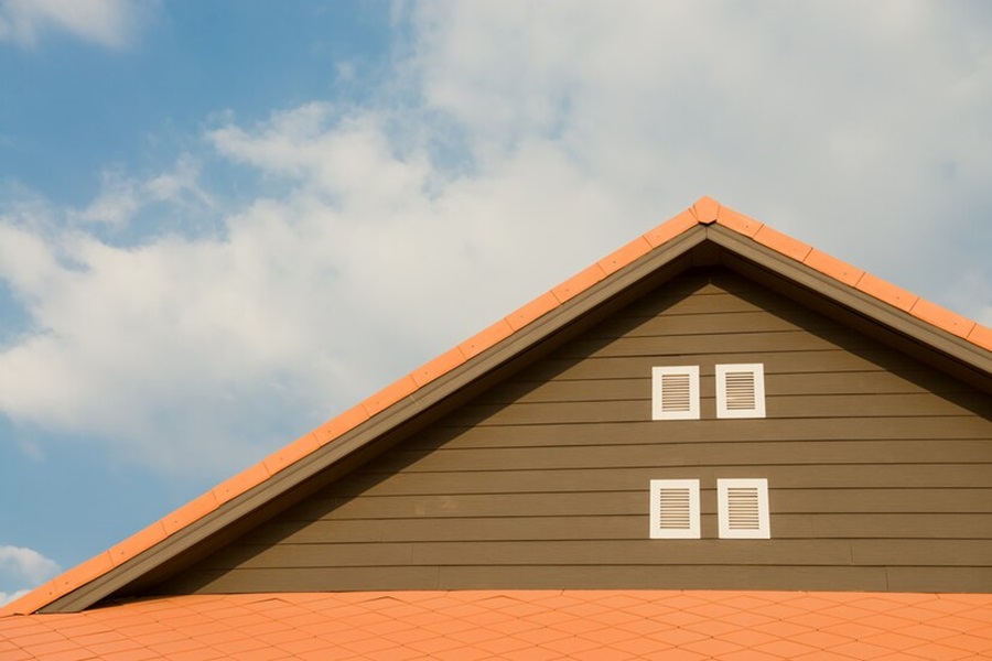 Wood Shingles Roof Advantages: Eco-Friendly & Stylish