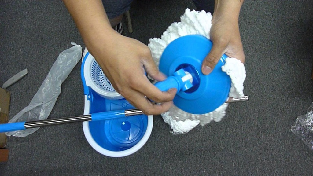 How to Attach a New Mop Head