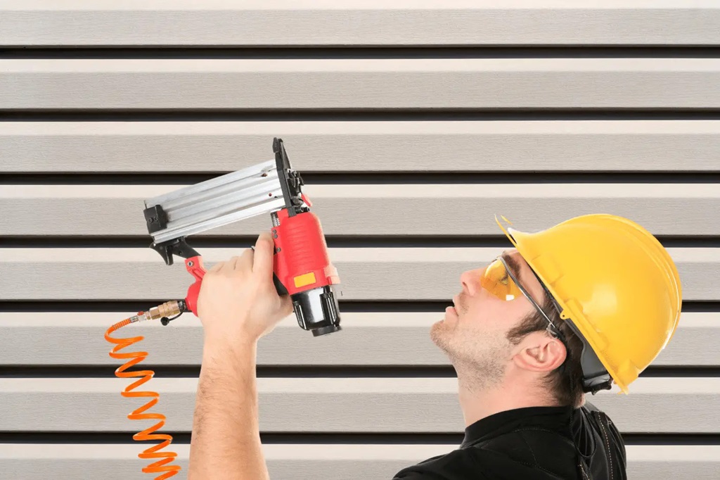Safety Tips When Using a Roofing Nailer