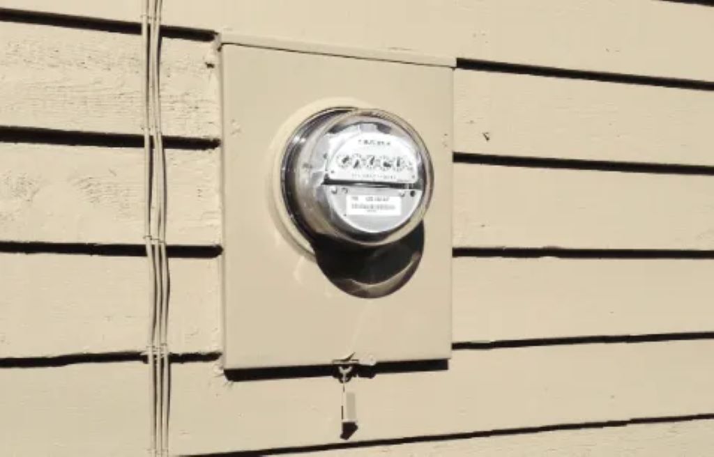 What paint to use on outside meter boxes?